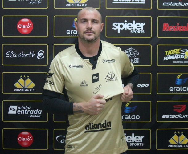 Agenor renova com o Tigre