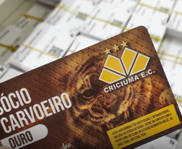 Associados devem retirar suas carteirinhas na secretaria