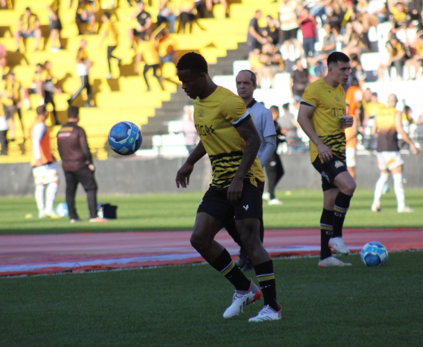 Atacante é negociado com o futebol japonês