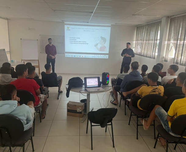 Atletas da base recebem orientações de saúde
