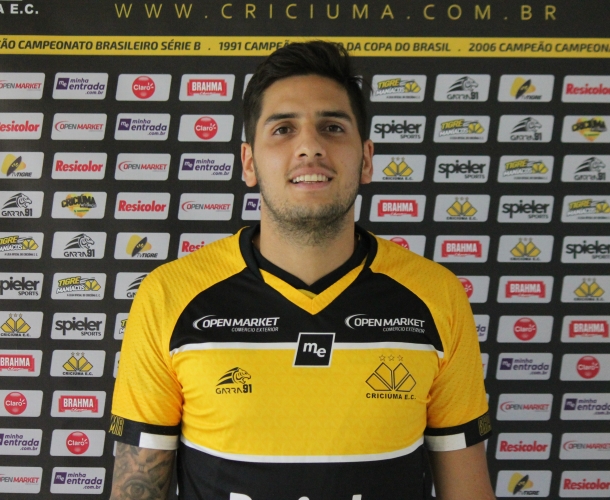 Carlos Alexandre é contratado pelo Tigre