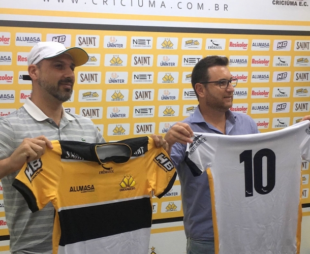 Contrato de patrocínio assinado