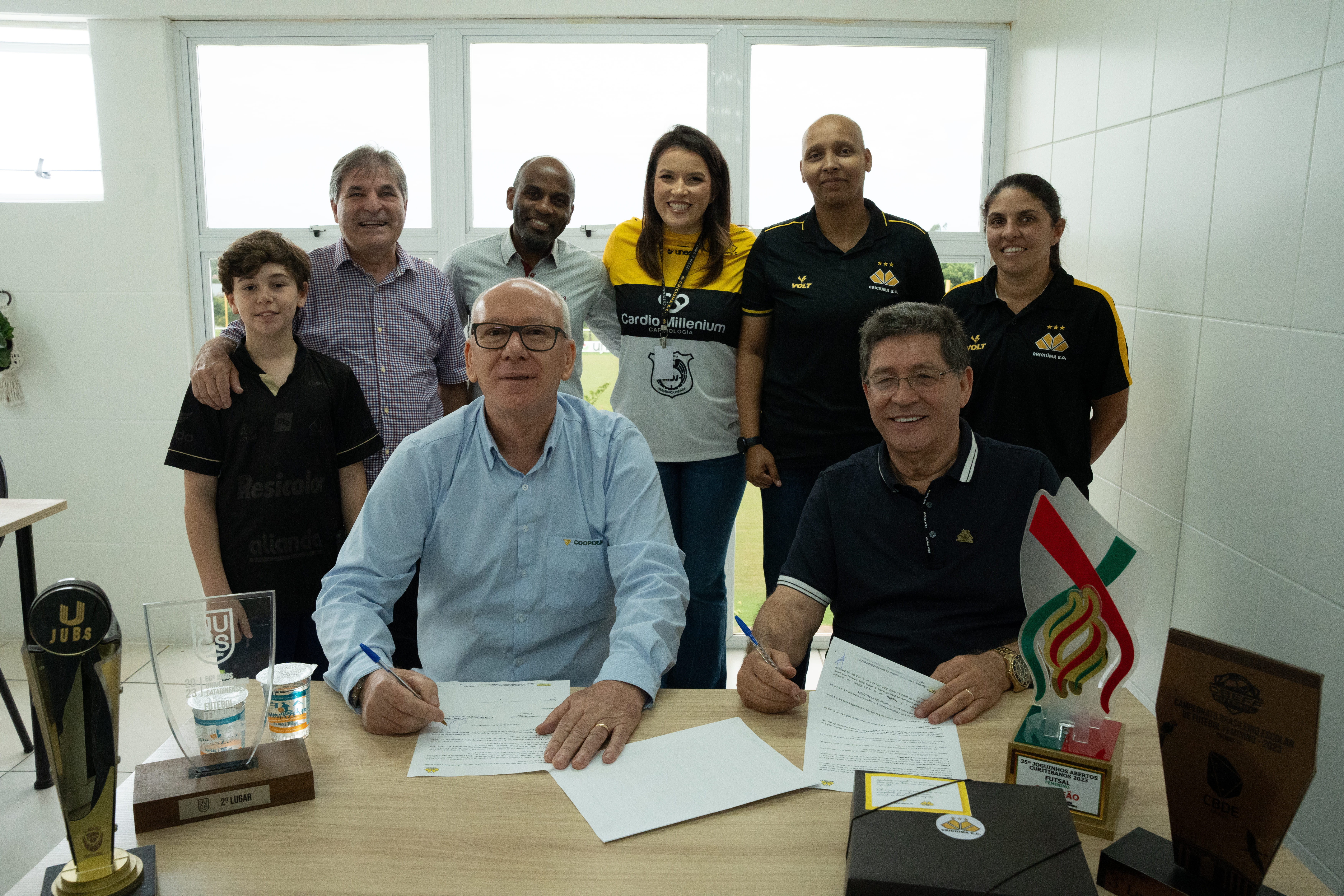 Cooperja renova contrato com o feminino para 2024