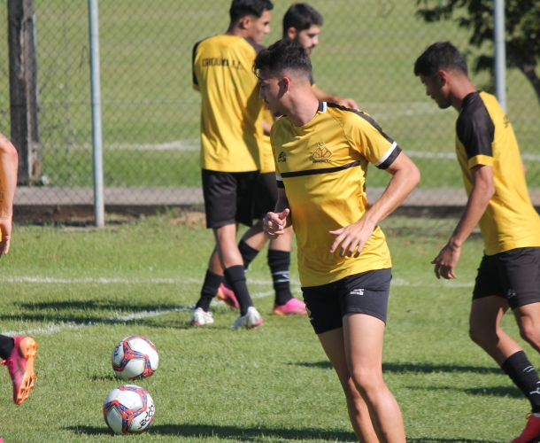 Criciúma duela com o Joinville em busca da classificação