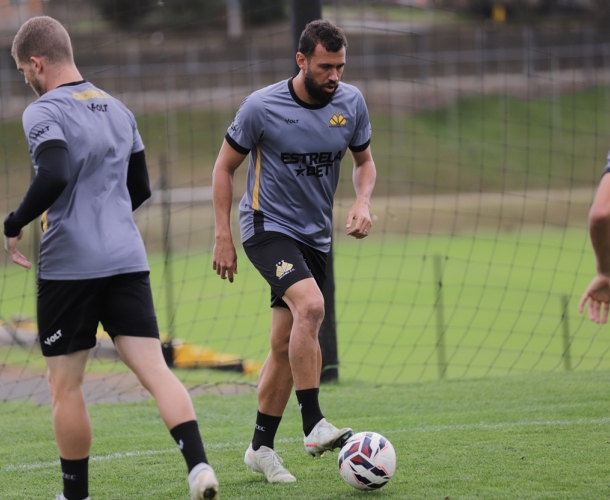 Criciúma e Cuiabá duelam no Heriberto Hülse