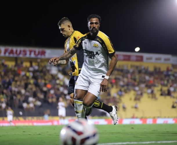 Criciúma e Novorizontino empatam no Jorge Ismael de Biasi