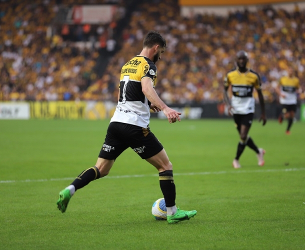 Criciúma e Vasco empatam no Majestoso lotado