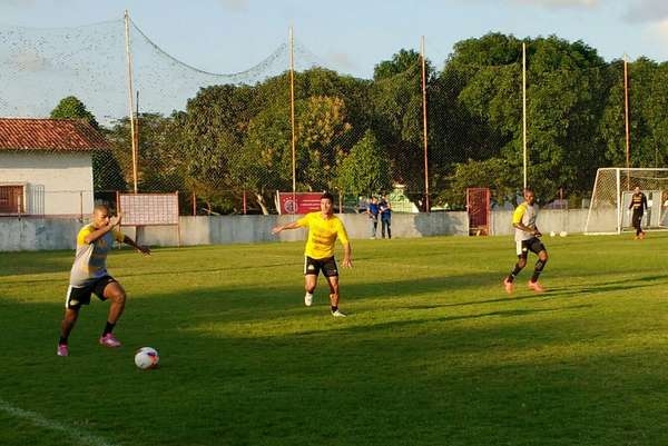 Criciúma encara o ABC em Natal 