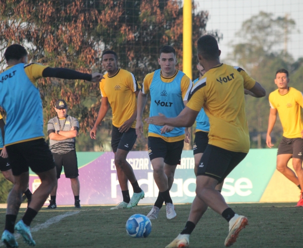 Criciúma enfrenta o Atlético GO no Majestoso