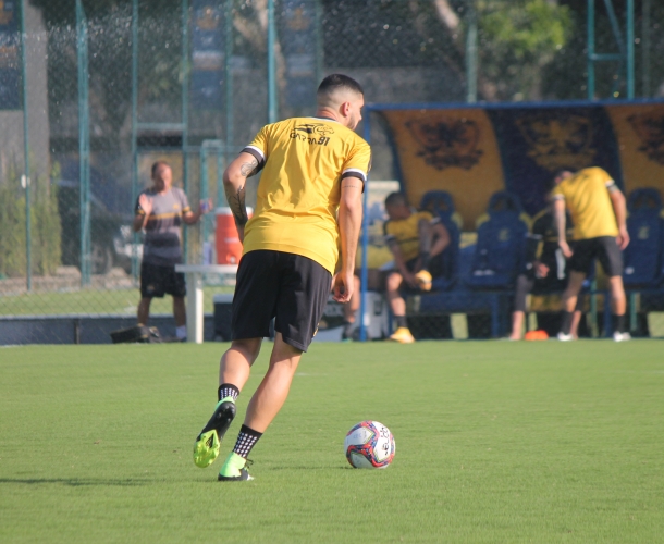 Criciúma enfrenta o Botafogo em João Pessoa (PB)