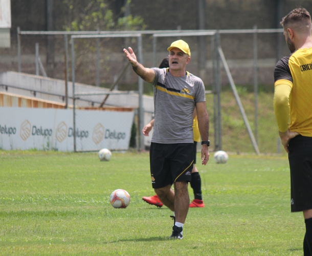 Criciúma enfrenta o Ituano no Majestoso