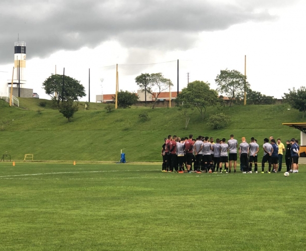 Criciúma enfrenta o Londrina