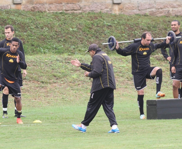 Criciúma faz treino de força no CT
