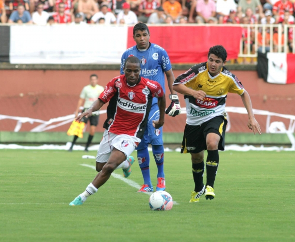 Criciúma perde em Joinville