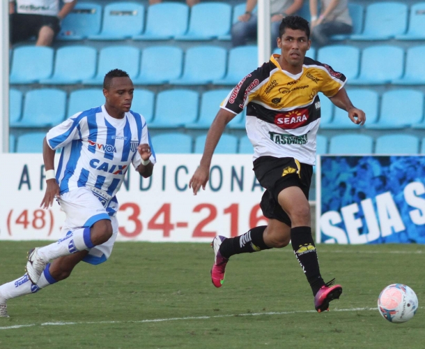 Criciúma perde partida de ida