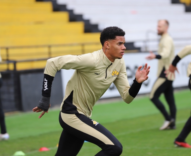 Criciúma recebe o Vasco da Gama no Heriberto Hülse