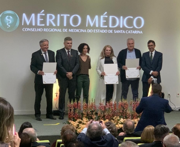 Diretor do Tigre recebe diploma Mérito Médico