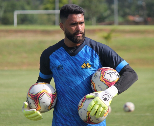 Dois períodos de treinamento no CT do Tigre