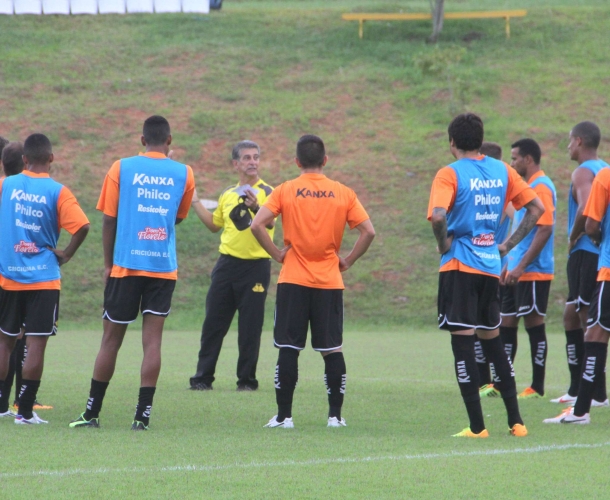 Drubscky comanda tático no CT