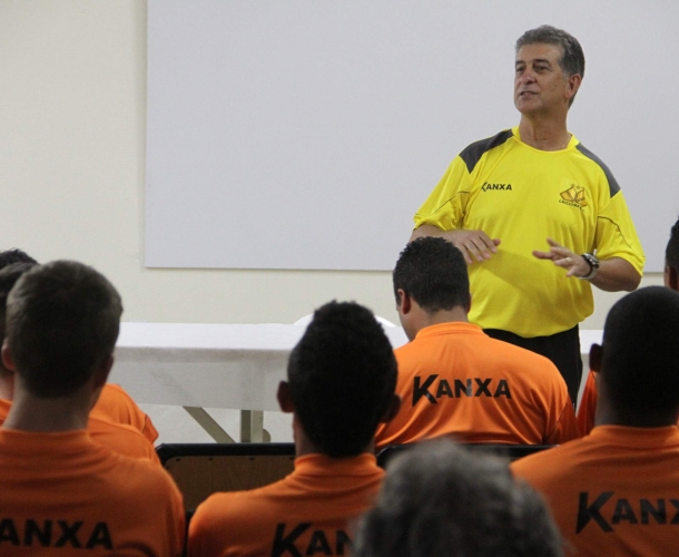 Elenco do Tigre se reapresenta