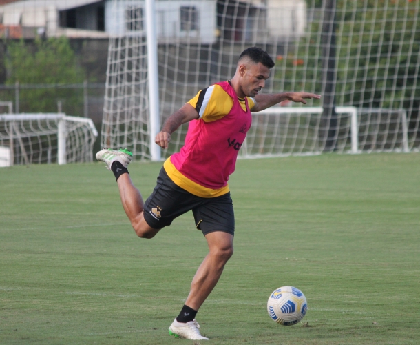 Elenco se prepara para a Copa do Brasil