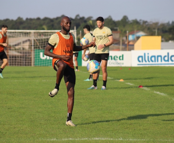 Elenco se reapresenta para a 20ª rodada