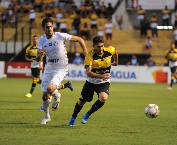Empate no Heriberto Hülse