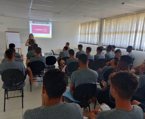 Equipe Sub-20 participa de atividade psicológica