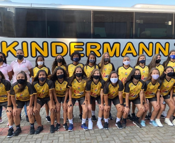 Feminino estreia no Brasileiro Sub-16