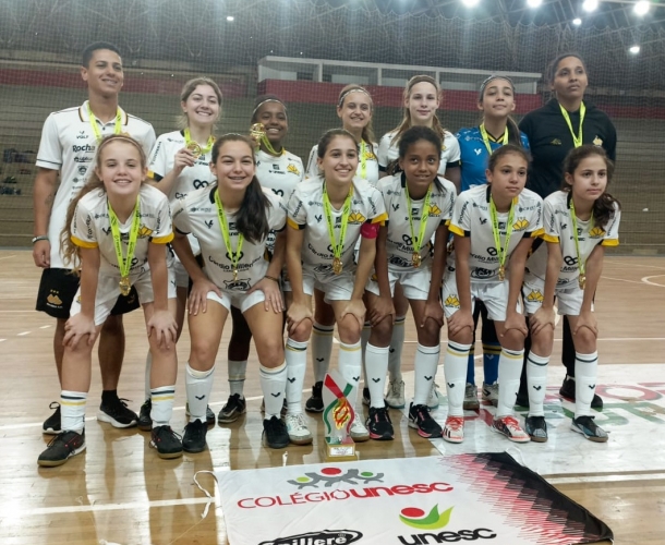 Futsal feminino é campeão dos JESC 