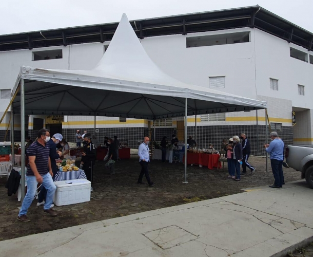 Heriberto Hülse recebe a Feira da Agricultura Familiar