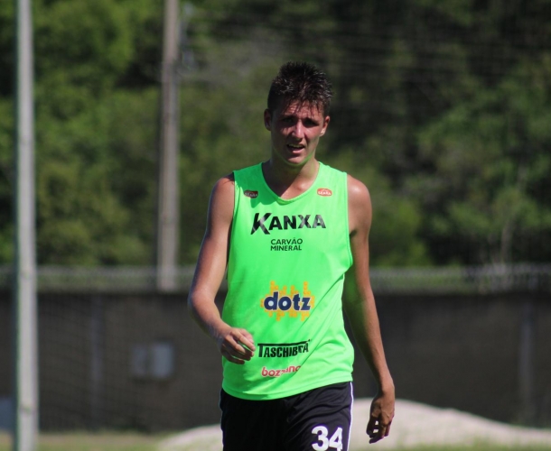 Iago preparado para estrear na Copa SP