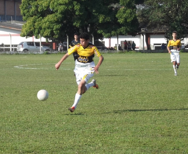 Infantil do Tigre goleia o Academia de Futebol