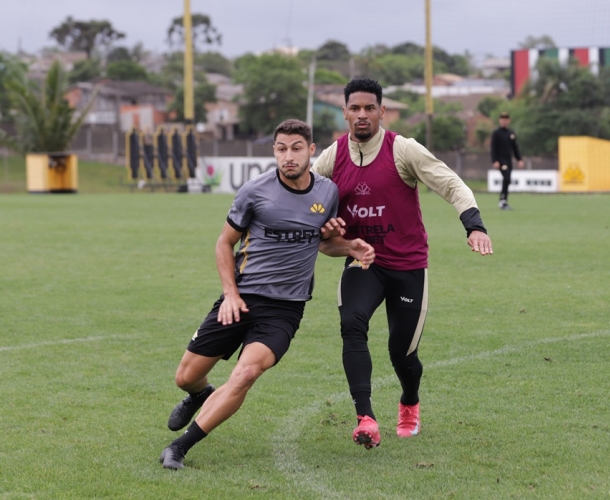 Início dos treinos táticos com foco na Ferroviária