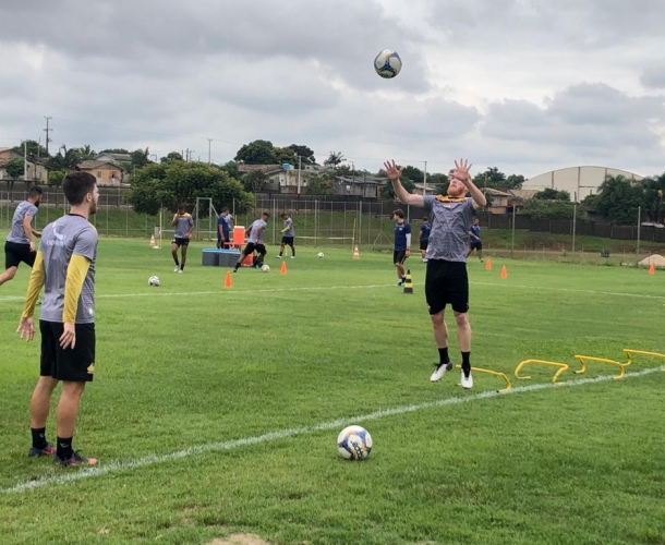 Intensidade elevada em treino técnico no CT