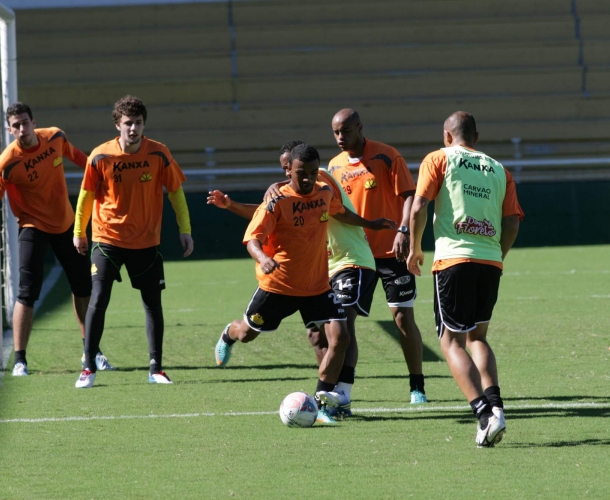 Jogo para o Tigre assumir a liderança