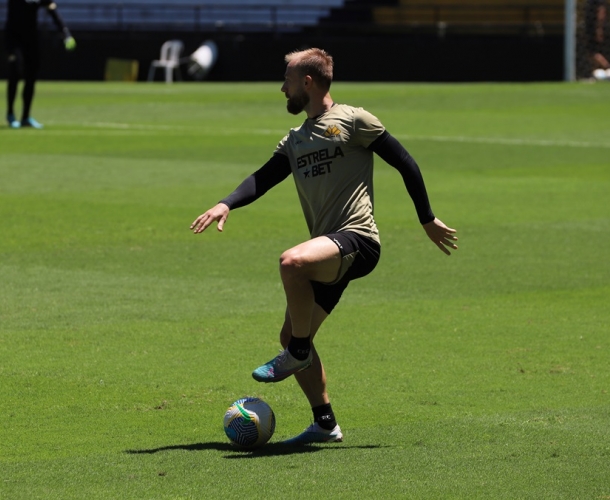 Manhã de domingo com treino tático no Majestoso