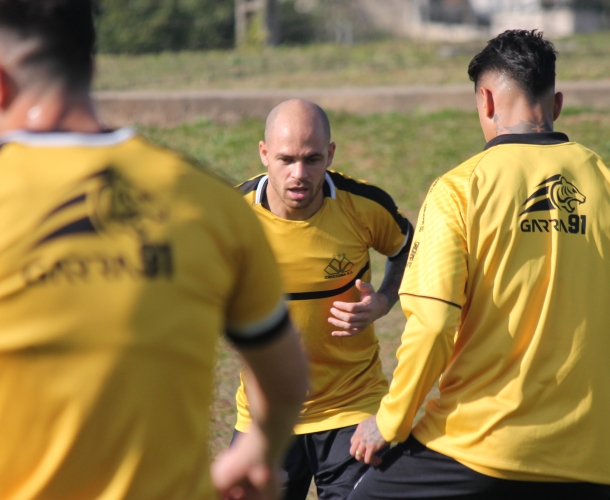 Manhã de domingo com treino tático