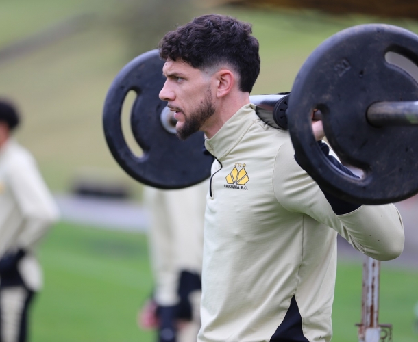 Manhã de trabalho físico e técnico
