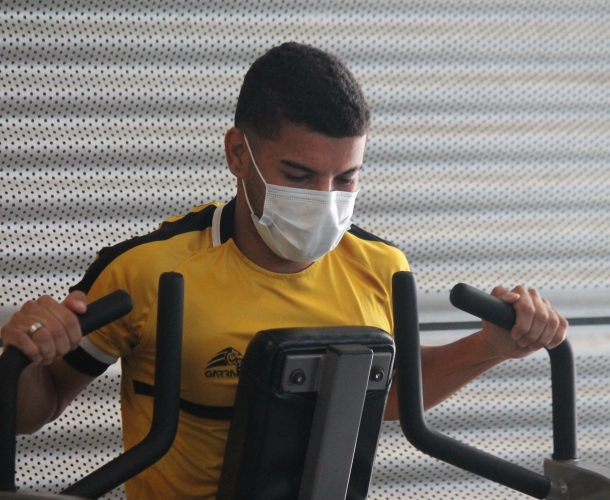 Manhã de treinamento na academia