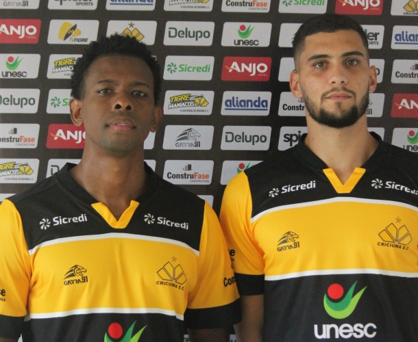 Moacir e Marcel são apresentados oficialmente