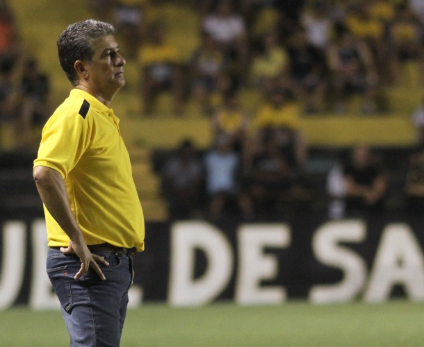 Para Drubscky, Tigre mereceu a vitória