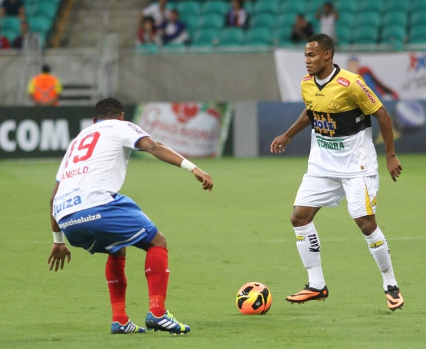 Para Lins, time não pode cometer erros