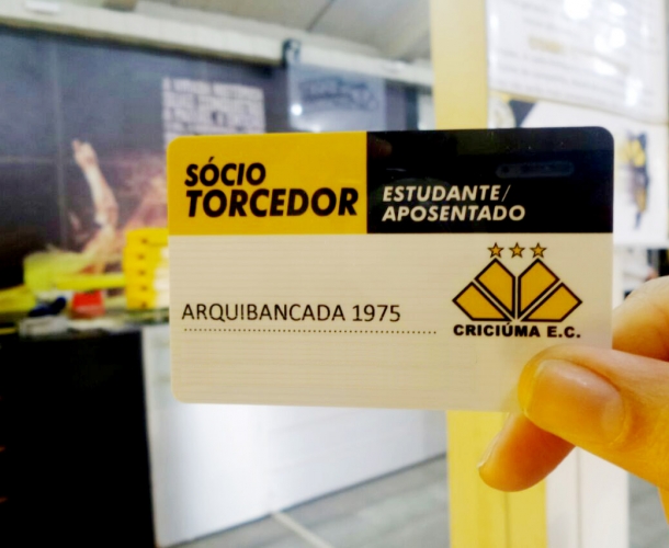 Plano de sócios para estudantes e aposentados