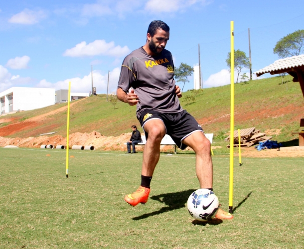 Recuperado, Ronaldo Alves está à disposição
