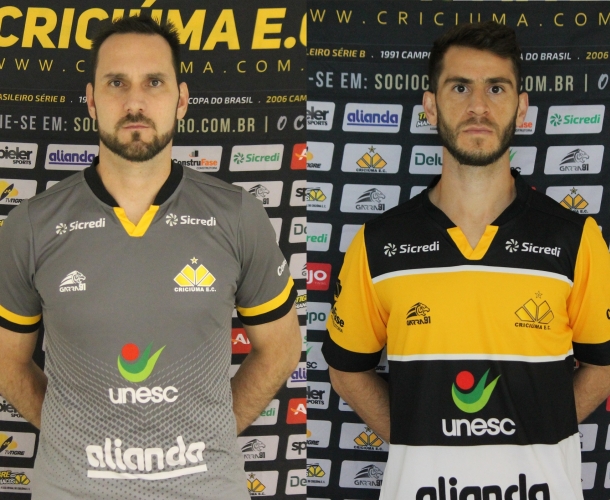 Roberto e Fellipe Matheus são apresentados oficialmente