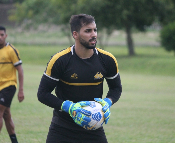 Sábado de treinamento no CT do Tigre 