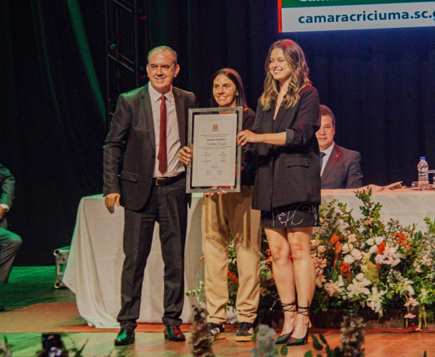 Sabrina Cassol recebe título de Cidadã Honorária de Criciúma