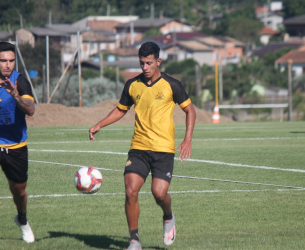 Sexta-feira com treinamento em dois períodos