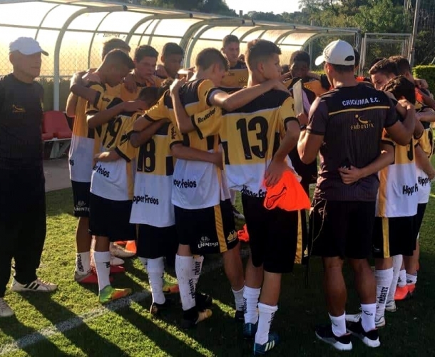 Sub-14 enfrenta o Joinville pelo Sul-Brasileiro